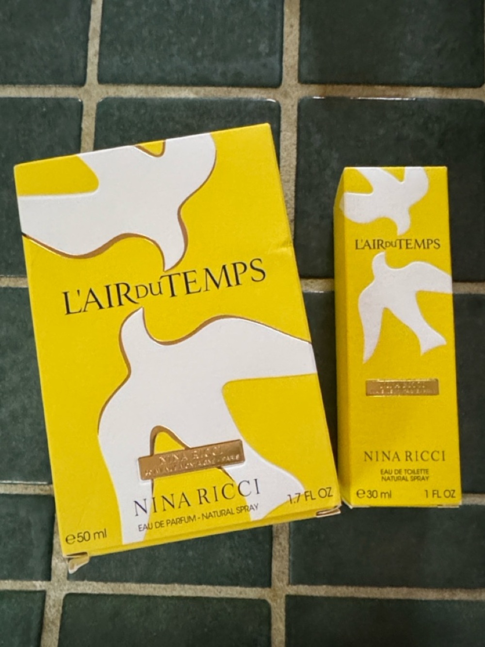 Nina Ricci L'Air du Temps Fragrance Set - NIB eau de toilette and eau de parfum